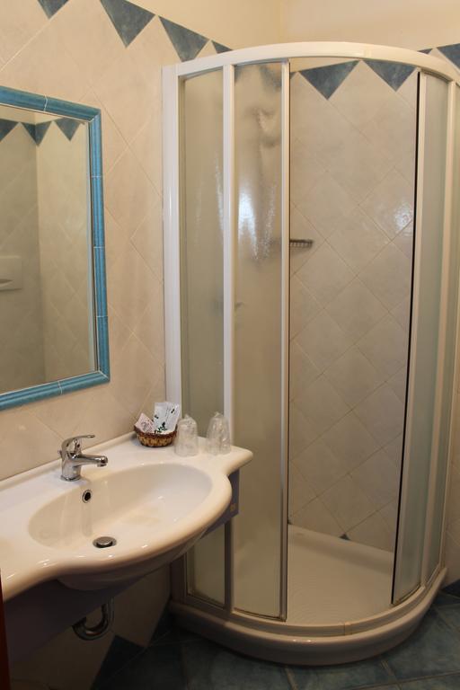 Hotel Esperia Каттолика Номер фото