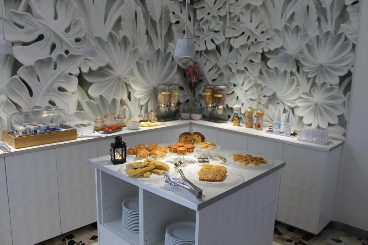 Hotel Esperia Каттолика Экстерьер фото